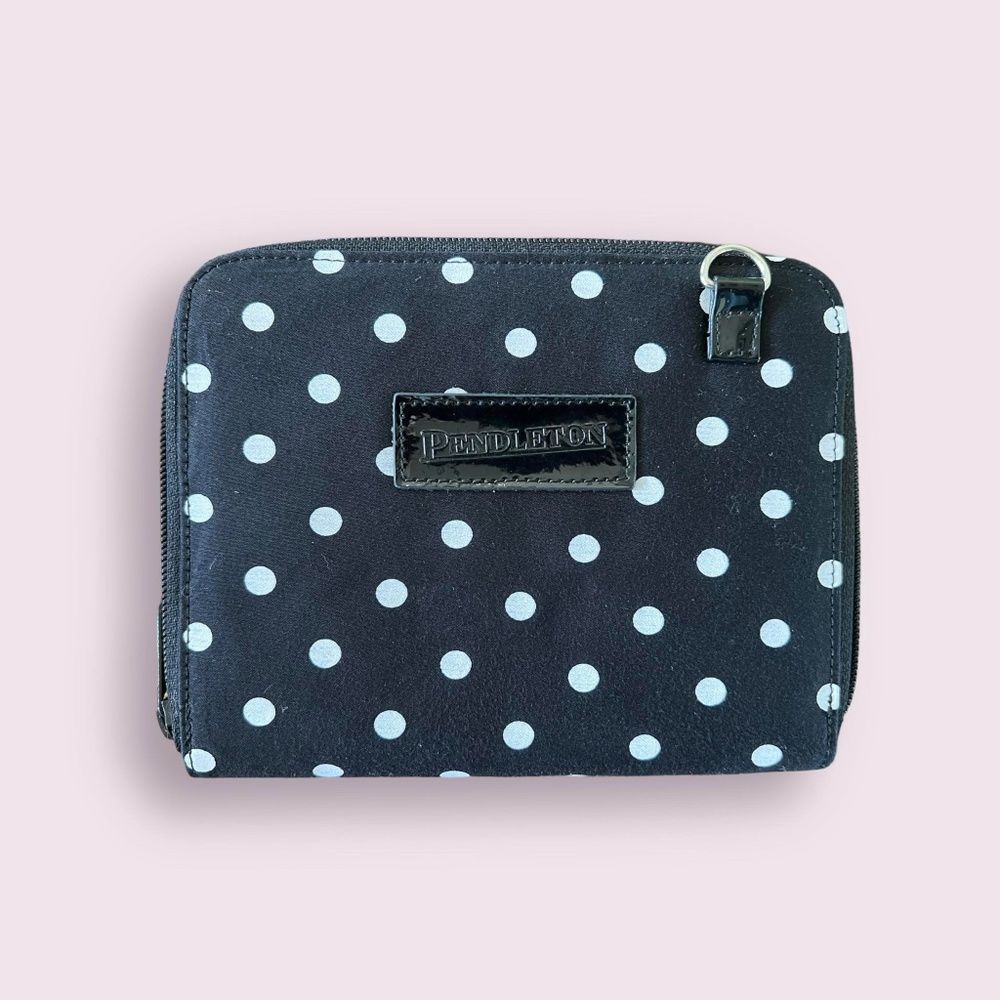 Pendleton Black and White Polka Dot Zippered Wallet. New.